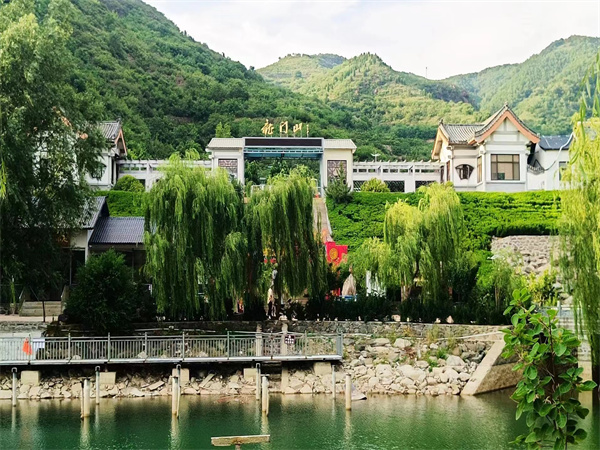 南部山区团建基地-龙门山